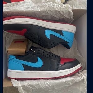 Size 7.5 Nike Women's Air Jordan 1